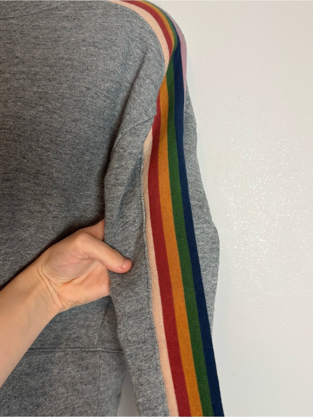 Madewell Gray Rainbow Stripe Cropped Crewneck Sweatshirt Size Medium - Picture 7 of 12